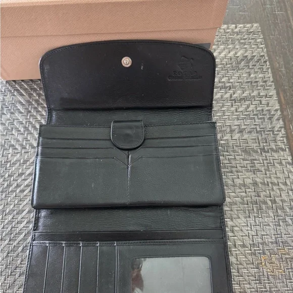 Stingray leather backpack purse and wallet set. - Picture 4 of 8